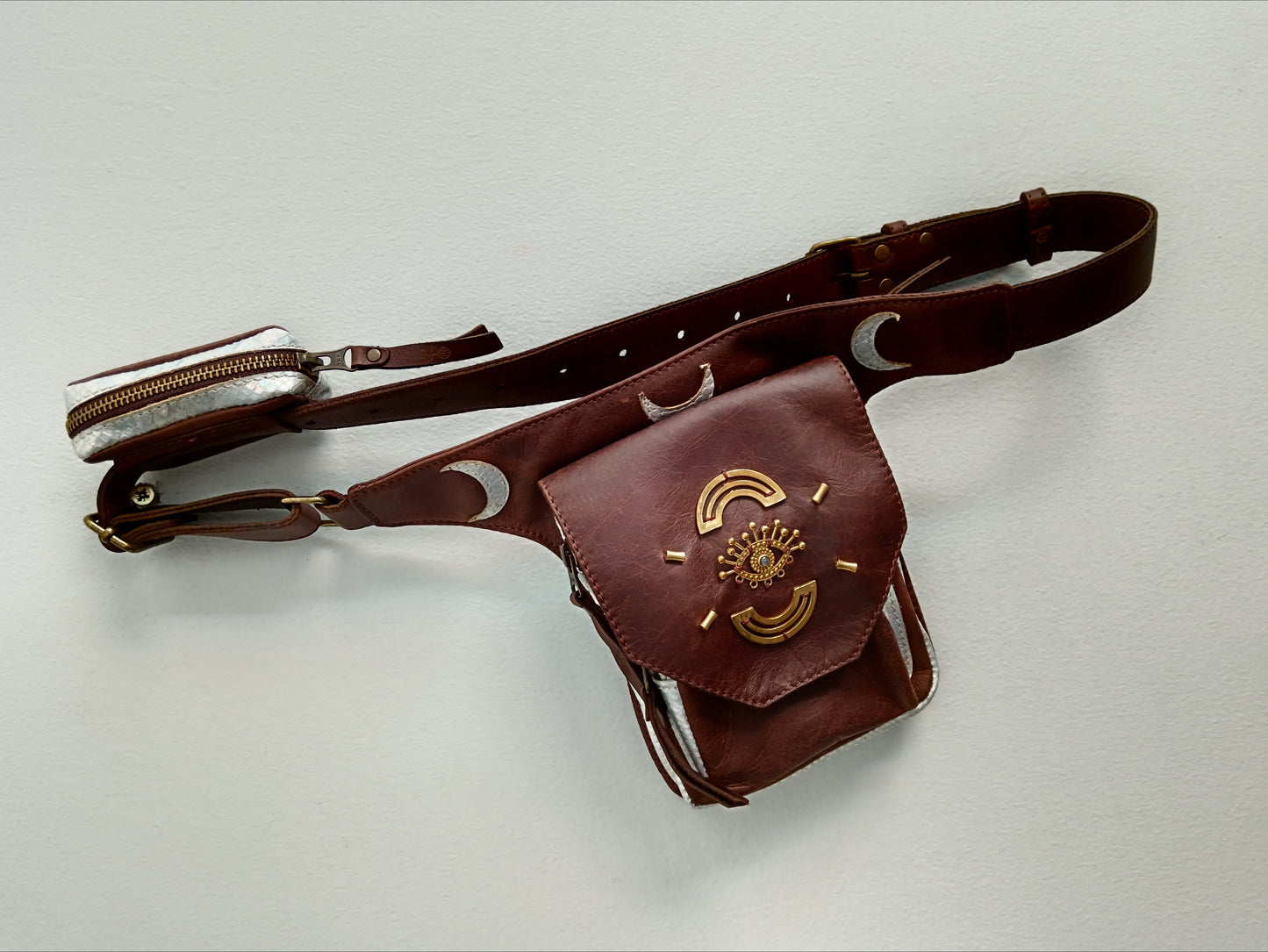 Kamala Leather Pocket Belt - All Seeing Labradorite Eye