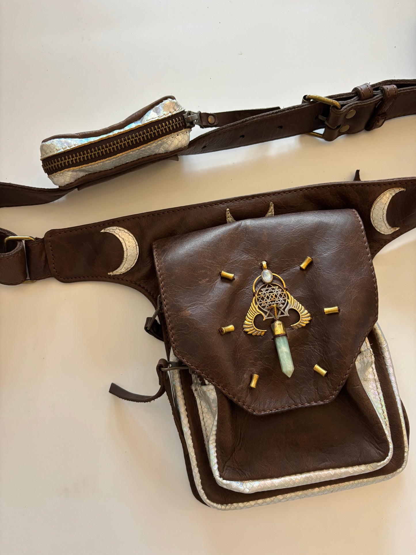 Kamala Leather Pocket Belt -Amazonite Point with wings